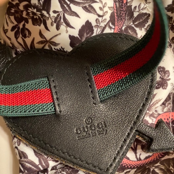 NWT GUCCI HEART WEB BRACELET - Picture 5 of 8